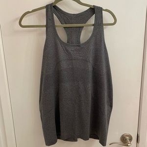 Lululemon Swiftly Tech Razorback - size 12